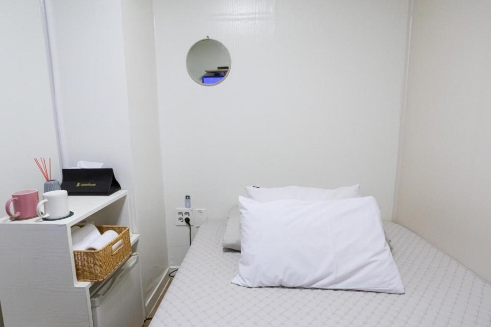 K Stay Guesthouse Myeongdong First Seoul Exterior photo