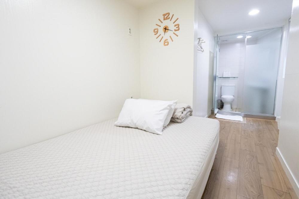 K Stay Guesthouse Myeongdong First Seoul Exterior photo